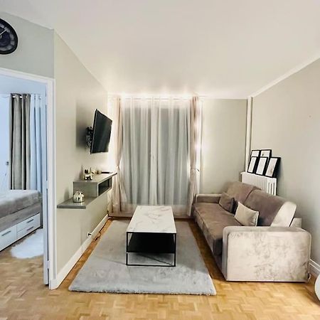 Proche Chateau De Versailles Avec Balcon Vu Sur Une Foret Et Parking Gratuit Pour 5 Personnes Maximum 외부 사진