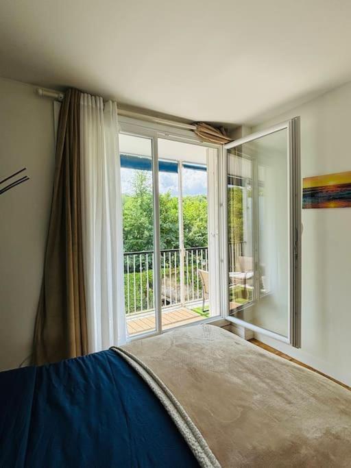 Proche Chateau De Versailles Avec Balcon Vu Sur Une Foret Et Parking Gratuit Pour 5 Personnes Maximum 외부 사진