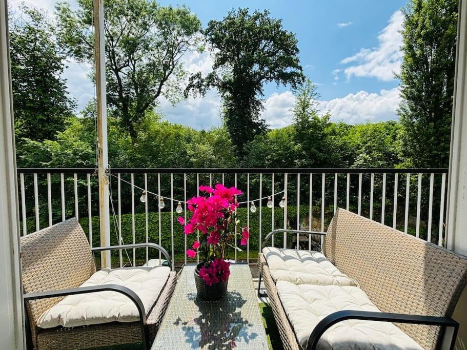 Proche Chateau De Versailles Avec Balcon Vu Sur Une Foret Et Parking Gratuit Pour 5 Personnes Maximum 외부 사진